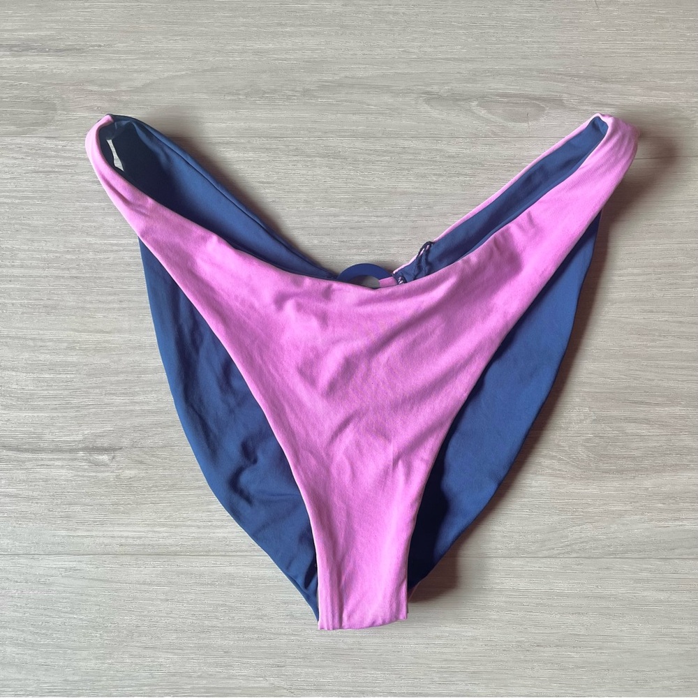 L*Space Women's Mercury Purple/Pink and Navy Blue Bikini Bottom Size M NWOT